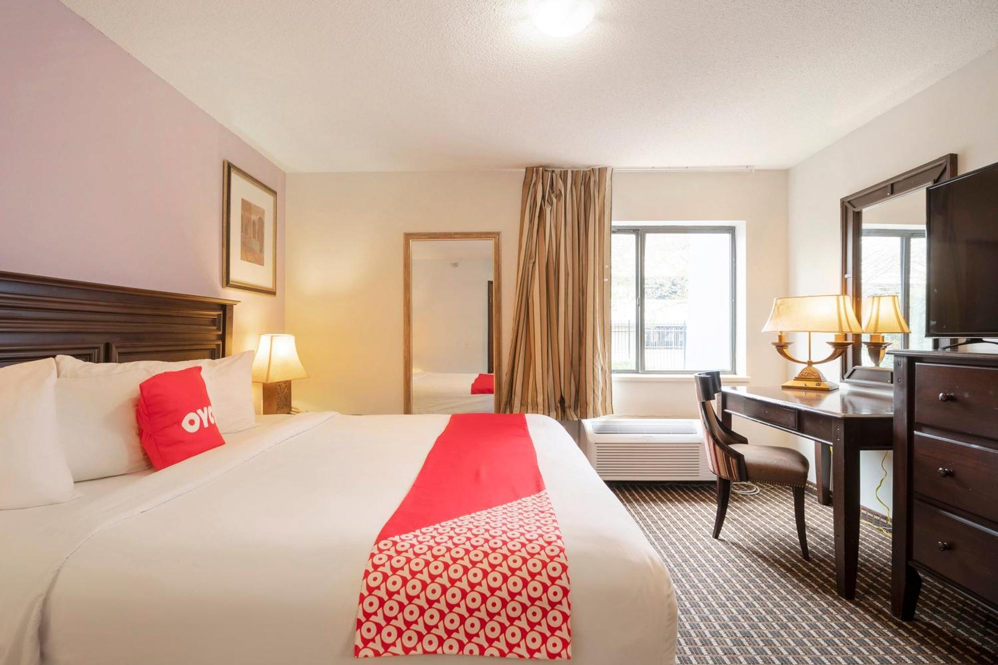 Oyo Townhouse Houston Airport North酒店 外观 照片