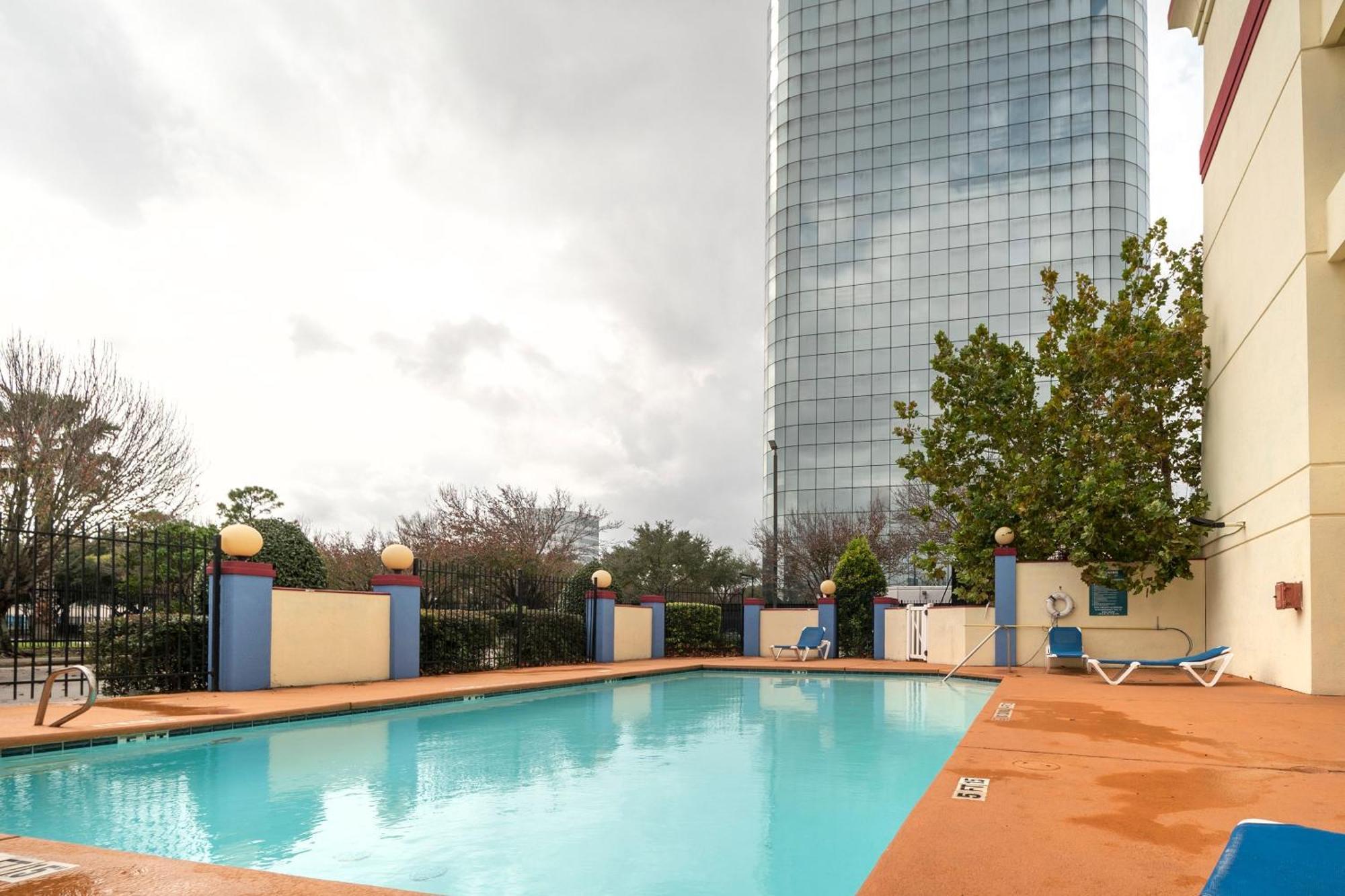 Oyo Townhouse Houston Airport North酒店 外观 照片