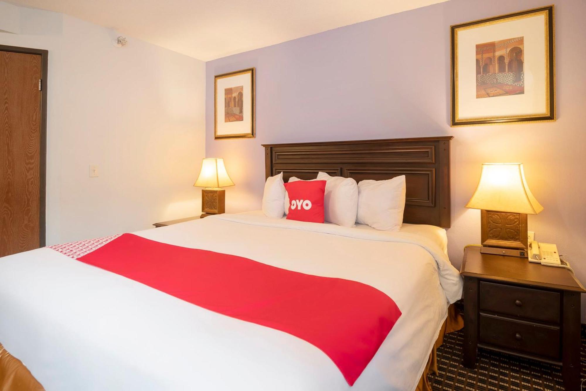 Oyo Townhouse Houston Airport North酒店 外观 照片