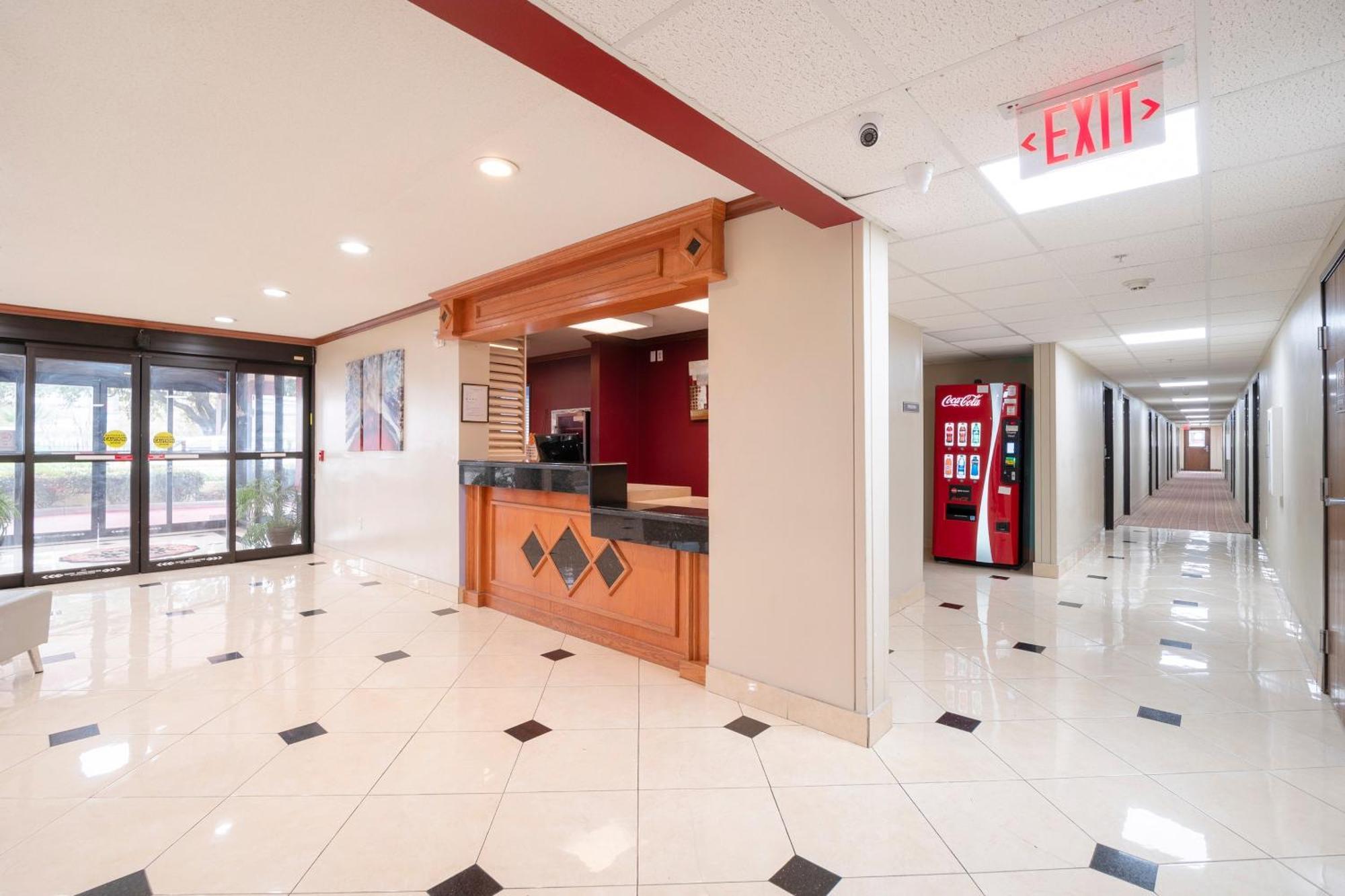 Oyo Townhouse Houston Airport North酒店 外观 照片