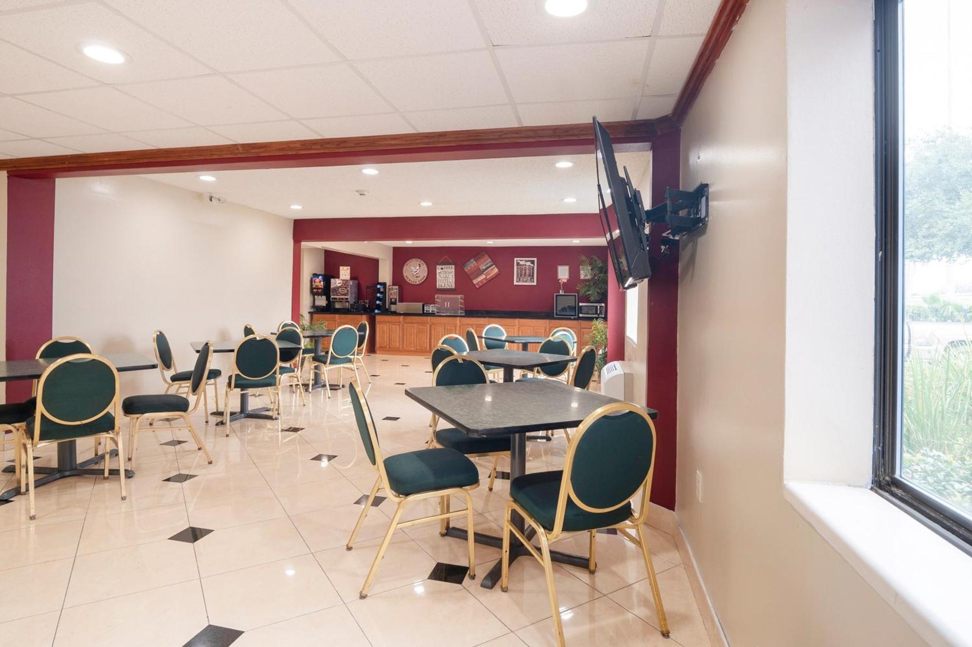 Oyo Townhouse Houston Airport North酒店 外观 照片