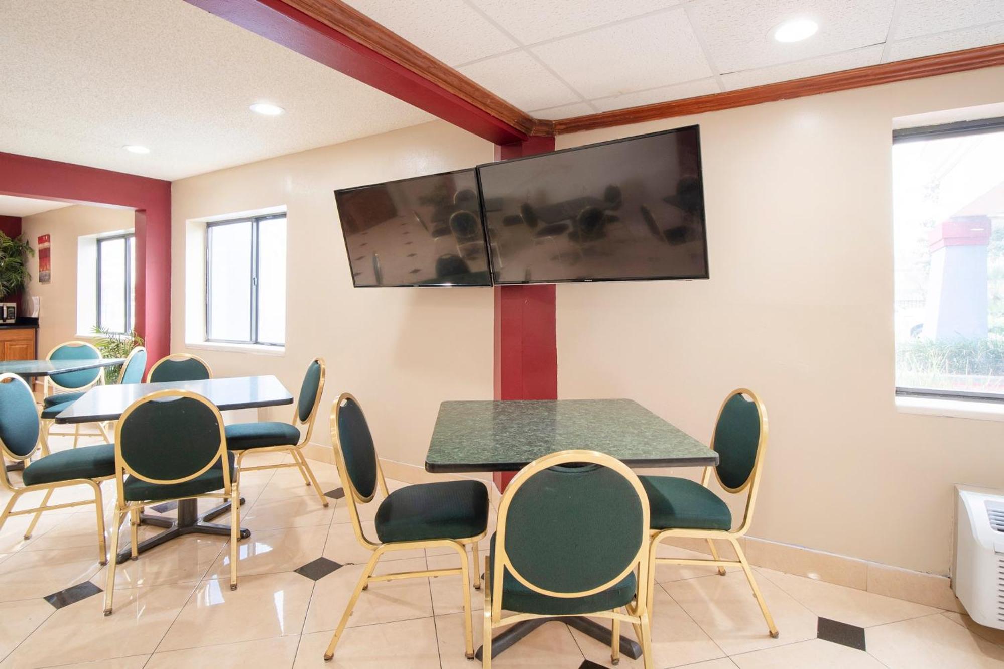 Oyo Townhouse Houston Airport North酒店 外观 照片
