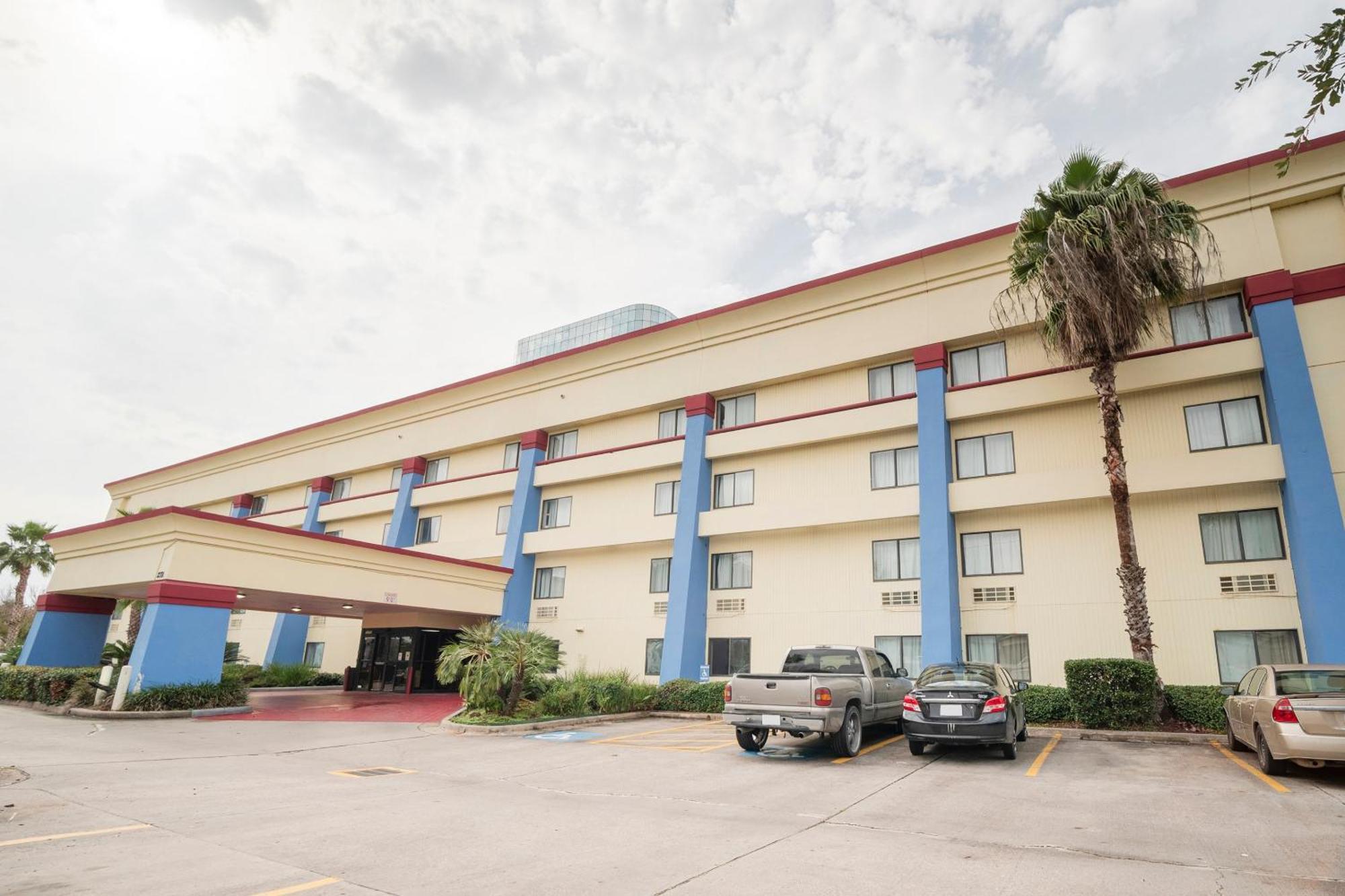 Oyo Townhouse Houston Airport North酒店 外观 照片