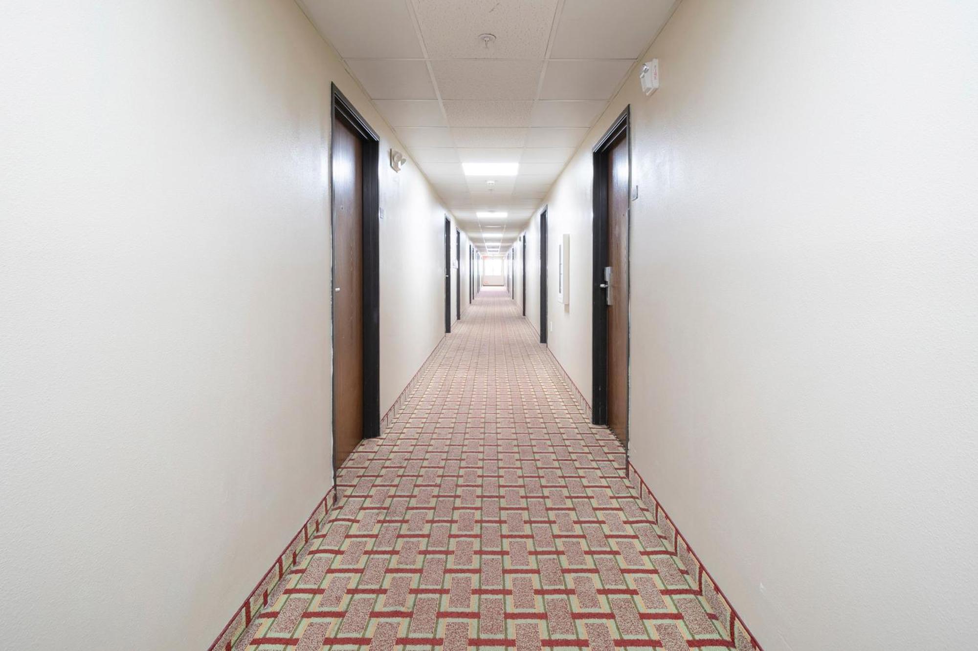 Oyo Townhouse Houston Airport North酒店 外观 照片