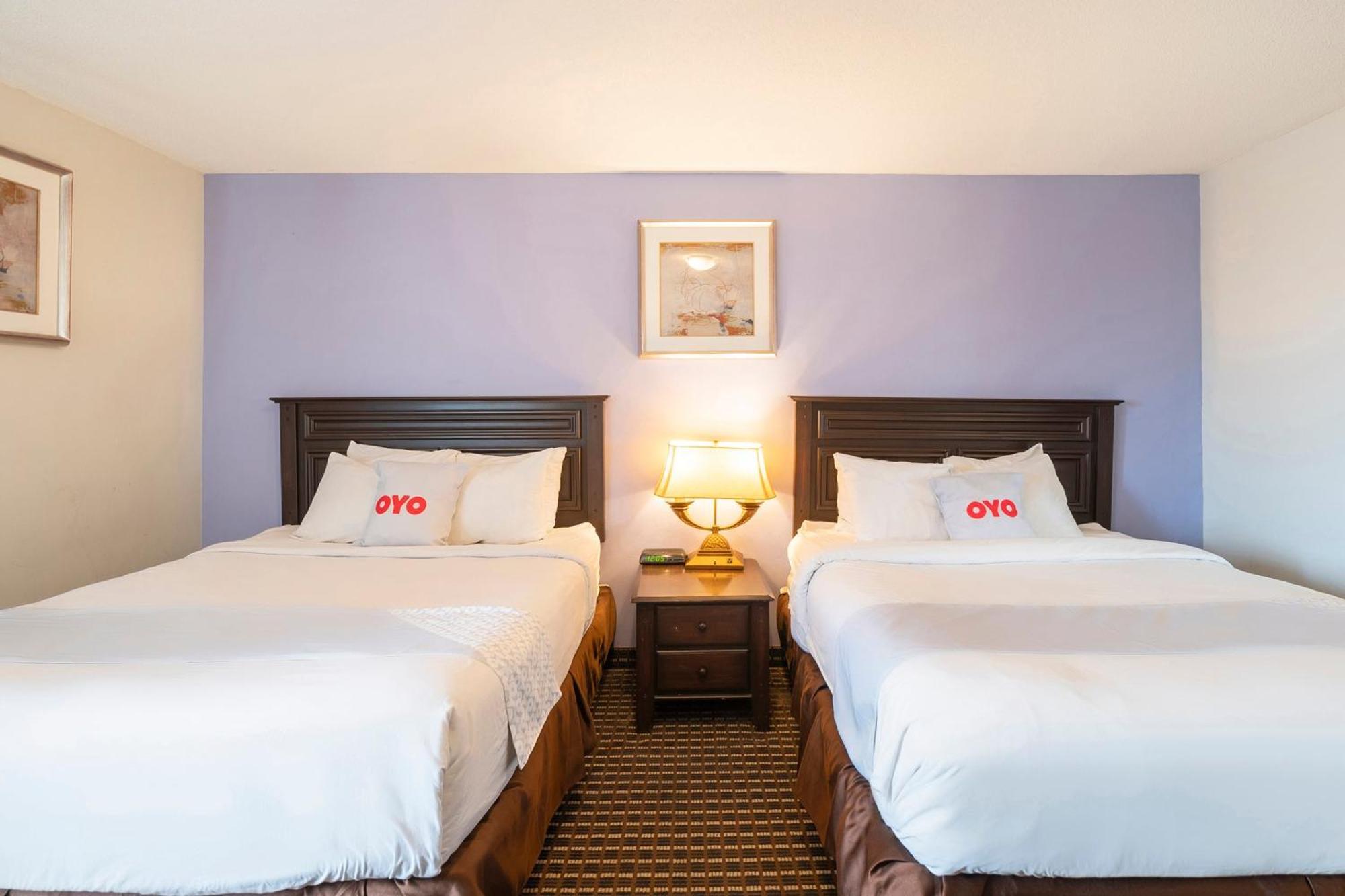 Oyo Townhouse Houston Airport North酒店 外观 照片